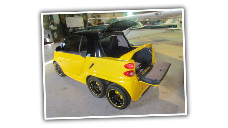 Illustration for article titled This Six-Wheeled Smart Car Is The Perfect Drive For Your Descent Into Madness